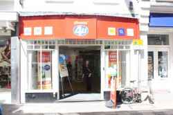 Photograph of Phones 4u