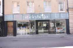 Photograph of Stickybeaks Café